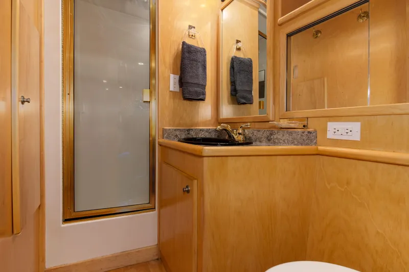 Sea Qual Yacht Photos Pics 