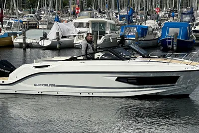 2023 Quicksilver Activ 755 Cruiser