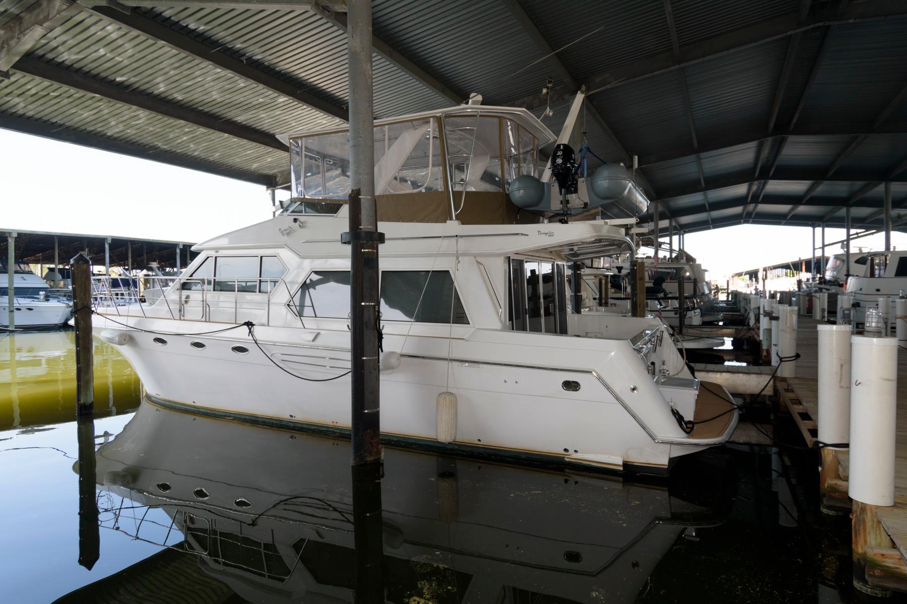 2003 Navigator 4800 CLASSIC Motor Yachts for sale - YachtWorld