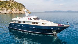 2002 Rossinavi Navetta Custom 28 m