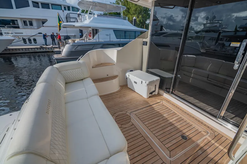 Discover Yacht Photos Pics Luxurious 2015 Sea Ray 510 Fly yacht with spacious deck and elegant seating.