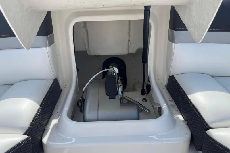  Yacht Photos Pics 2018 Sea Ray SLX 350 boat storage compartment with hydraulic lift mechanism.