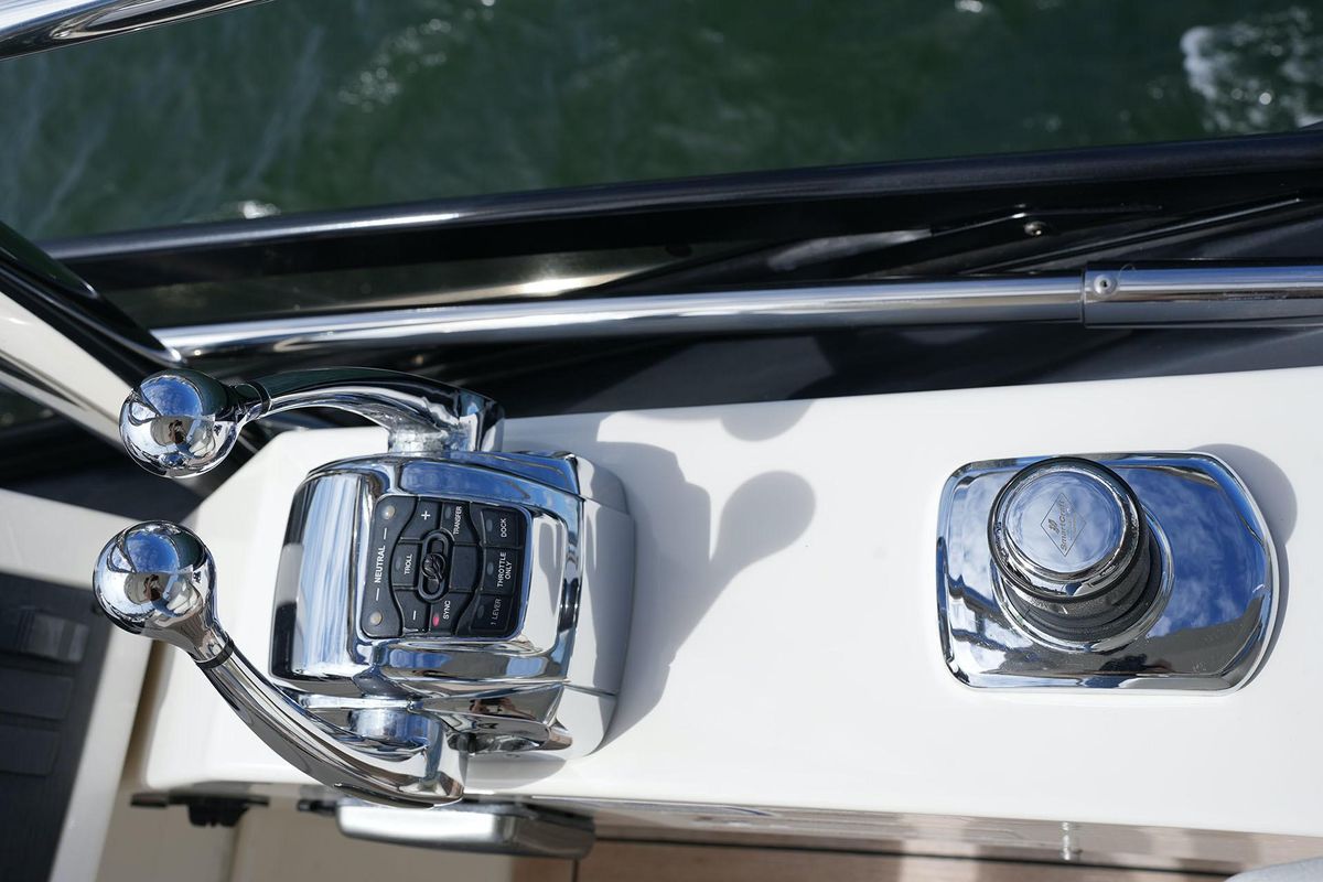 2015 Sea Ray 51 