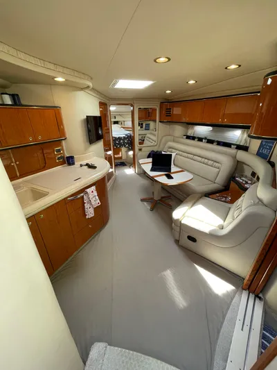  Yacht Photos Pics Luxurious interior of 2000 Sea Ray 460 Sundancer yacht with modern amenities.
