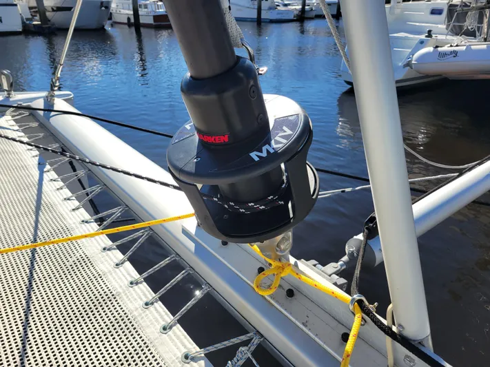  Yacht Photos Pics Fountaine Pajot LAVEZZI 2006 sailboat rigging detail at marina.