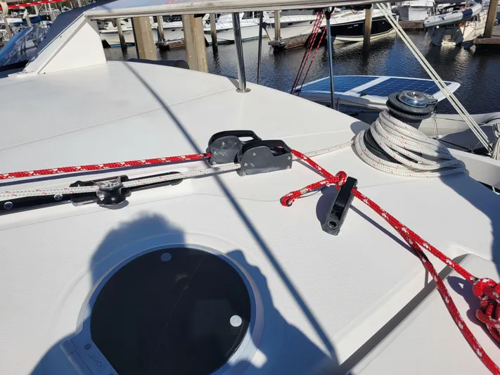  Yacht Photos Pics Deck of 2006 Fountaine Pajot LAVEZZI catamaran with ropes and winch.