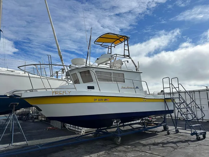 Firefly Yacht Photos Pics 