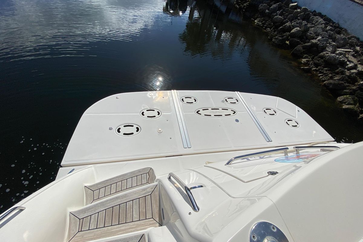 2012 Sea Ray 61 