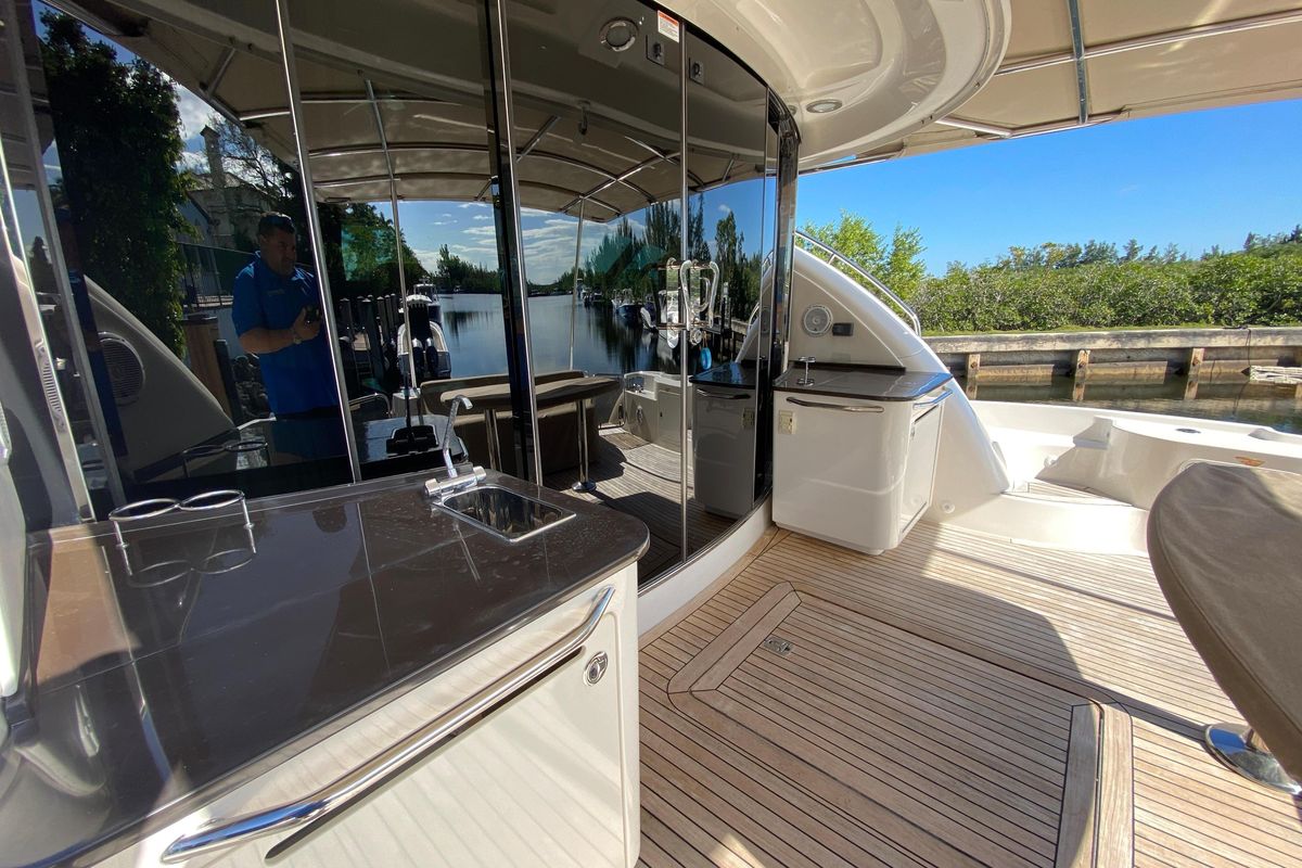 2012 Sea Ray 61 