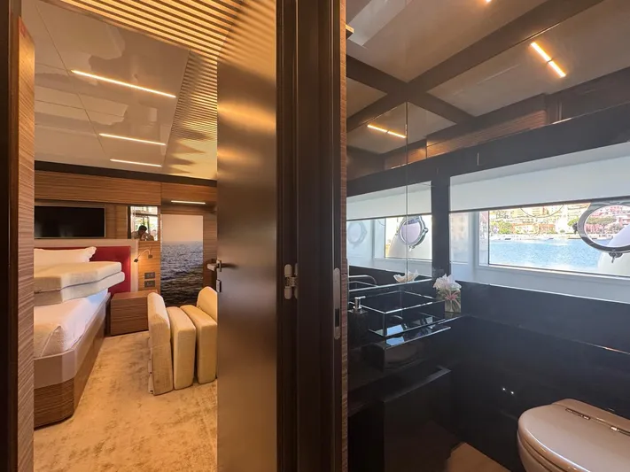 Java Yacht Photos Pics Ferretti Yachts 920 used yacht for sale