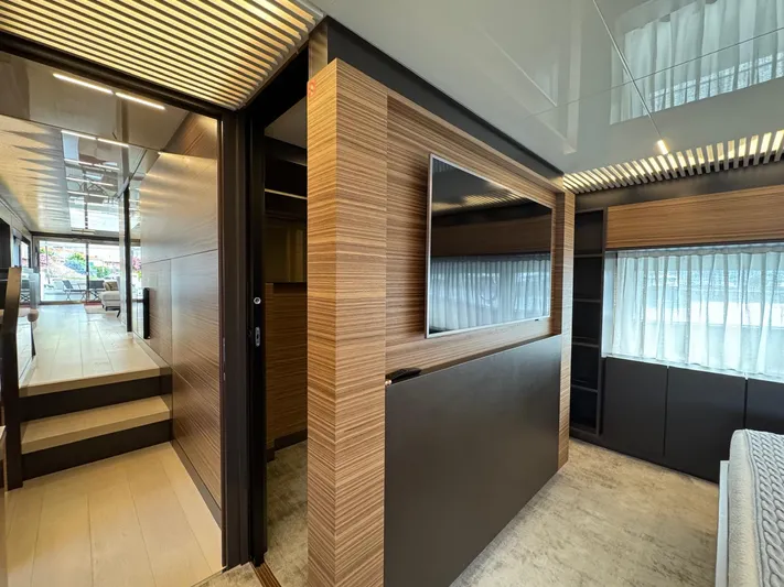 Java Yacht Photos Pics Ferretti Yachts 920 used yacht for sale