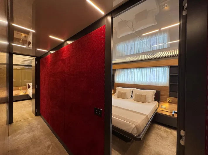 Java Yacht Photos Pics Ferretti Yachts 920 used yacht for sale