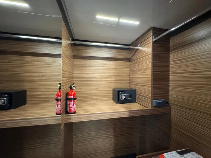 Java Yacht Photos Pics Ferretti Yachts 920 used yacht for sale