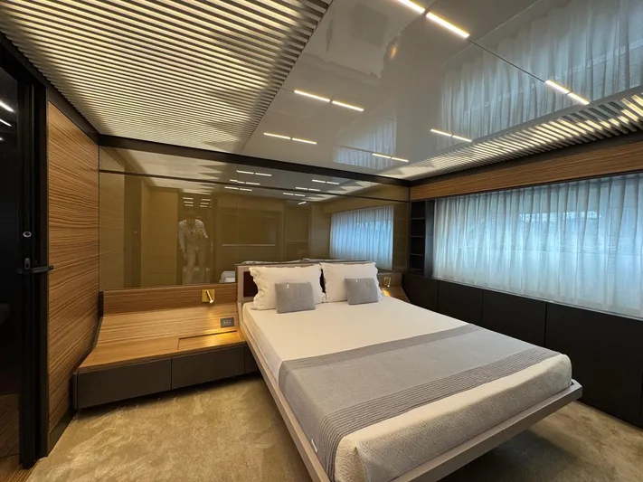 Java Yacht Photos Pics Ferretti Yachts 920 used yacht for sale