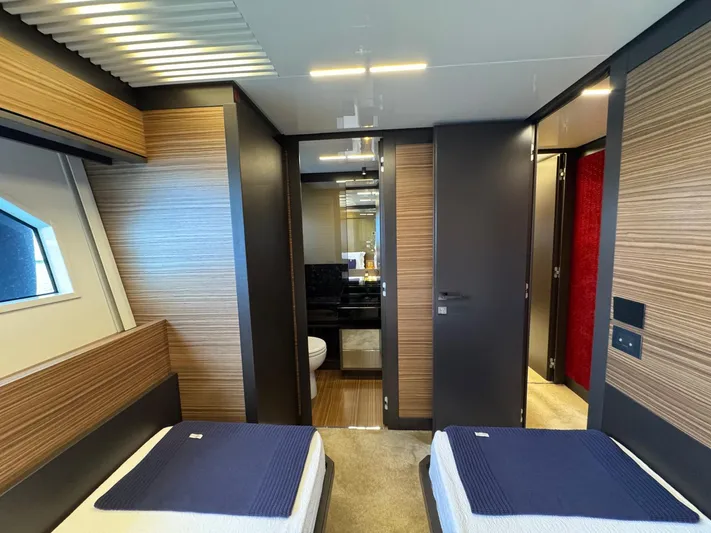 Java Yacht Photos Pics Ferretti Yachts 920 used yacht for sale