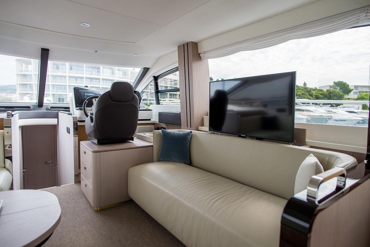 2019 Azimut 54 