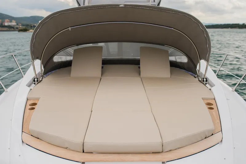 Mawi Yacht Photos Pics Luxurious 2019 Azimut FLY 55 yacht with spacious sunbathing deck and canopy.
