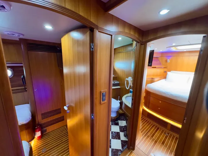 La Plata Yacht Photos Pics 