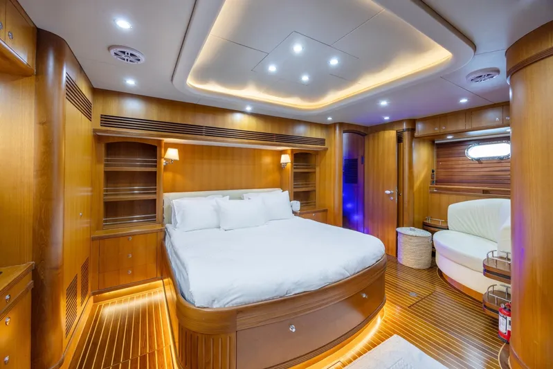 La Plata Yacht Photos Pics 