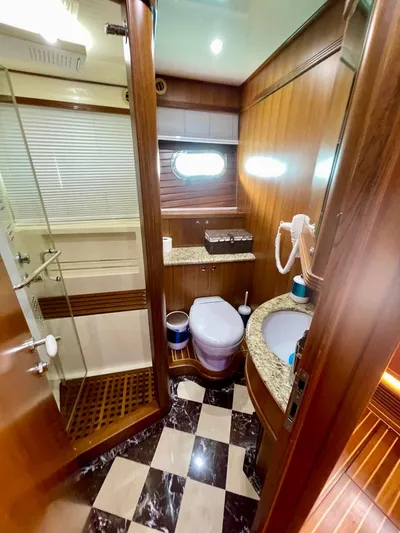 La Plata Yacht Photos Pics 