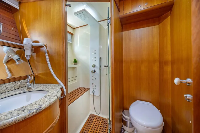 La Plata Yacht Photos Pics 