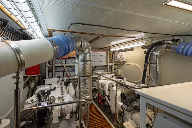 La Plata Yacht Photos Pics 