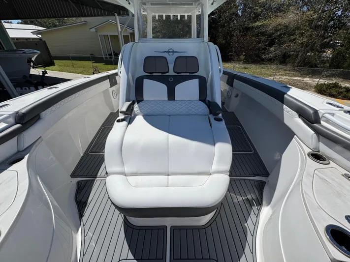  Yacht Photos Pics 2019 Fountain 39 NX boat with sleek seating and modern design.