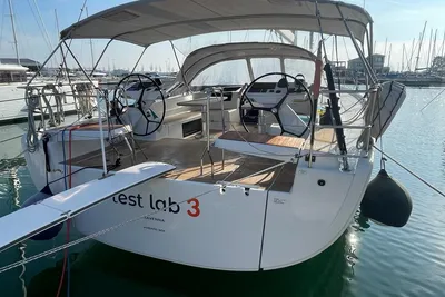 Hanse 588