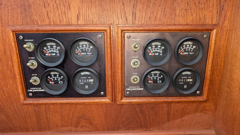 Guadalupe Yacht Photos Pics 1989 Ditmar & Donaldson Custom Cruiser dashboard with gauges and controls.