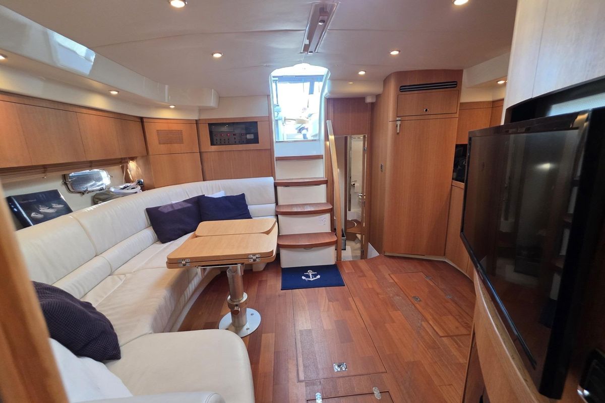 2008 Fairline 47 