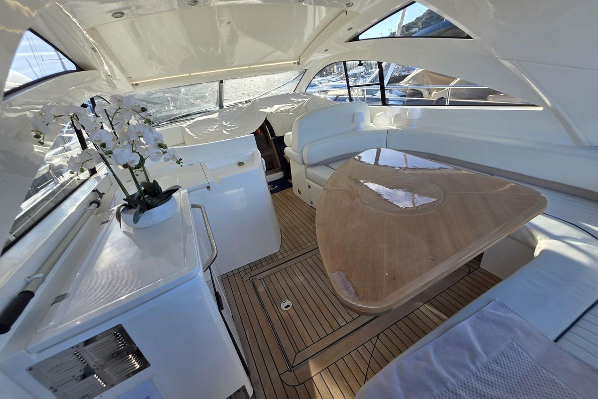 2008 Fairline 47 