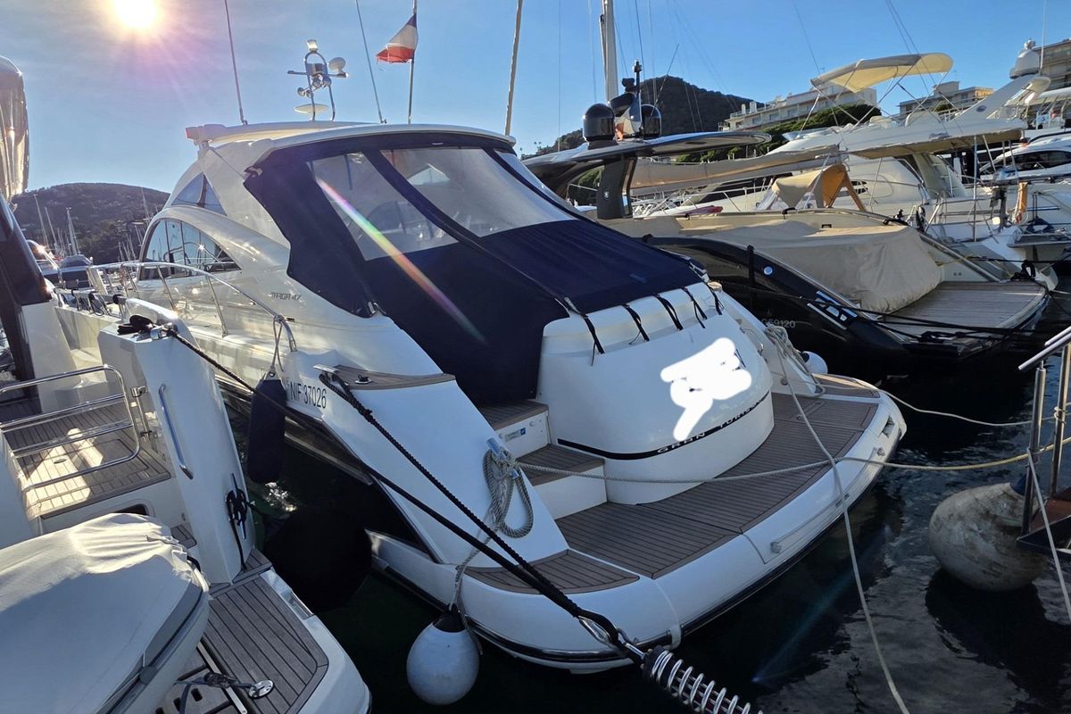 2008 Fairline 47 