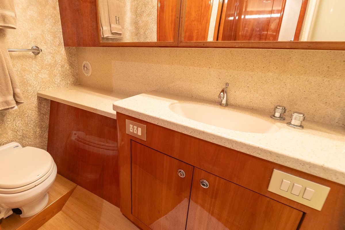 2008 Ocean Yachts 54 