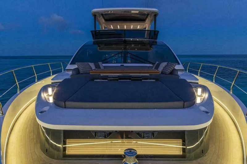 Pearl 72 Indulgence Yacht Photos Pics 