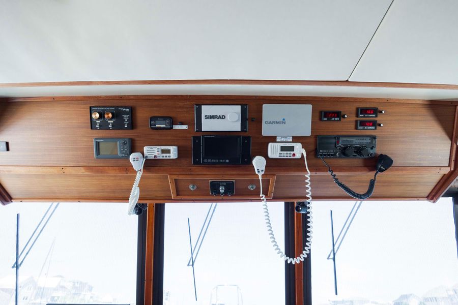 1986 Hatteras 70 Long Range Cruiser