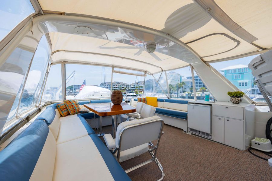 1986 Hatteras 70 Long Range Cruiser