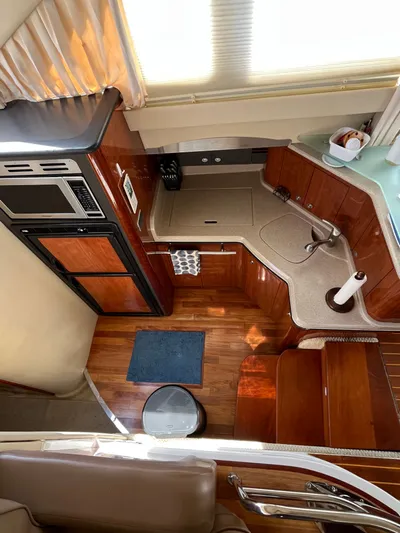 Mt Nest Yacht Photos Pics Galley 2