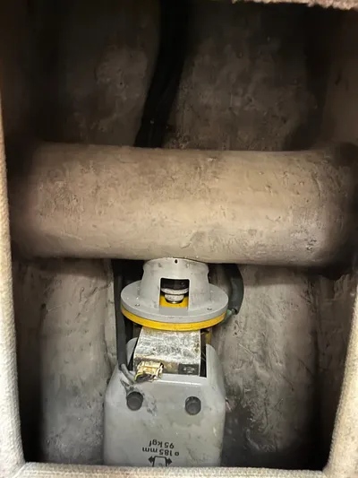 Mt Nest Yacht Photos Pics Bow Thruster compartment