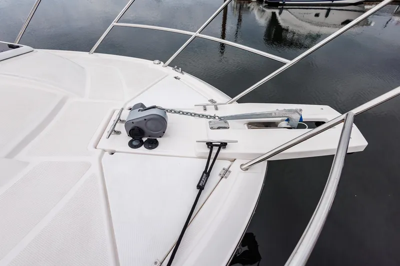  Yacht Photos Pics Bow of 2025 Solara S-250 Coupe with anchor and railing.