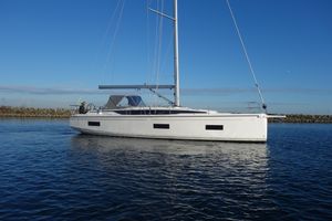 2022 Bavaria C42