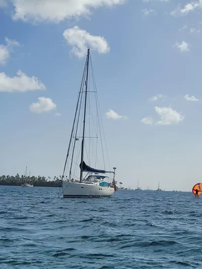 Fiddlers Green Yacht Photos Pics 