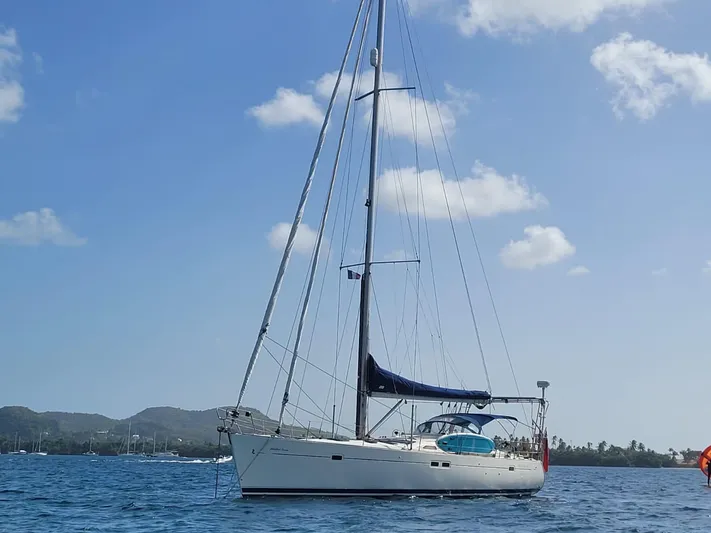 Fiddlers Green Yacht Photos Pics 