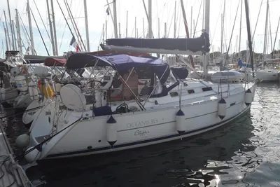 Beneteau Oceanis 323
