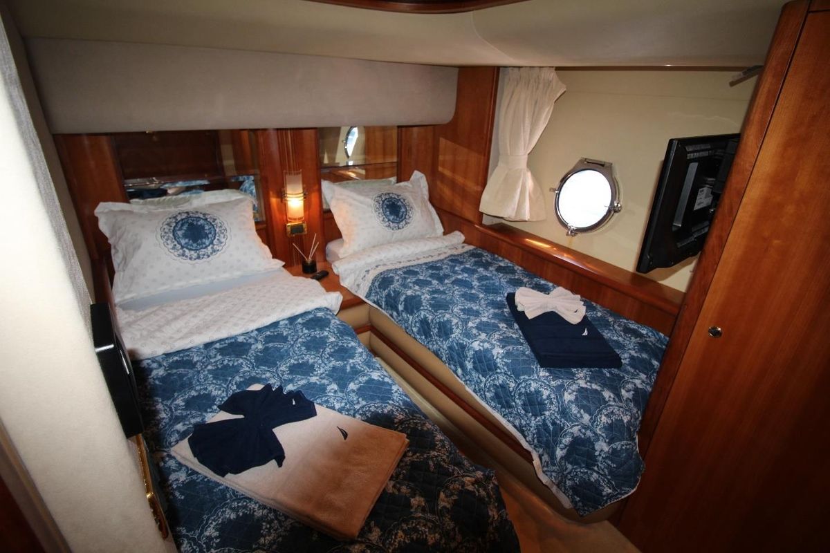 2007 Azimut 71 