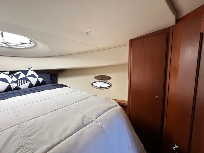 Cocktails & Dreams Yacht Photos Pics 