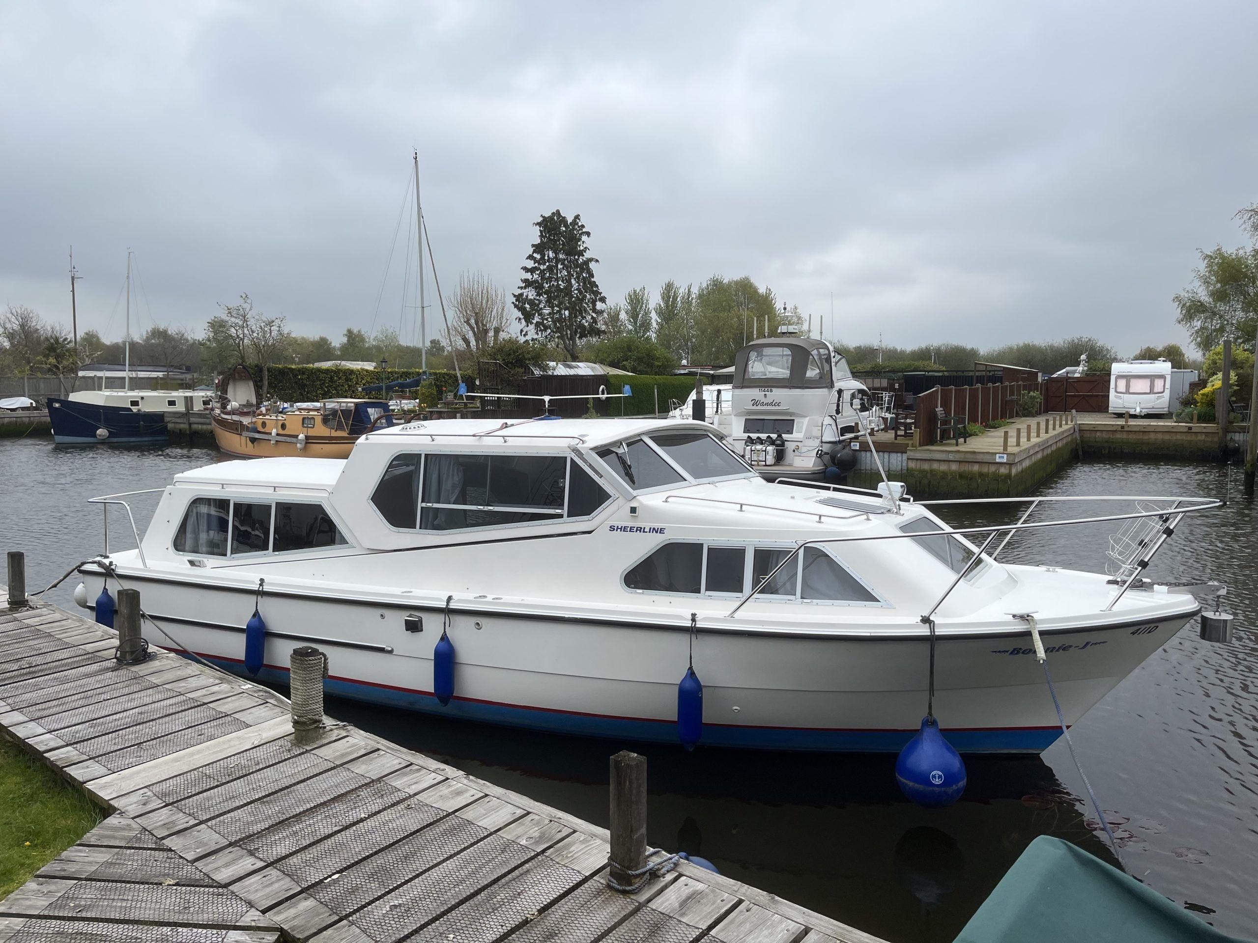 Sheerline 950 Centre Cockpit | 9m | 1997 | Boats and Outboards