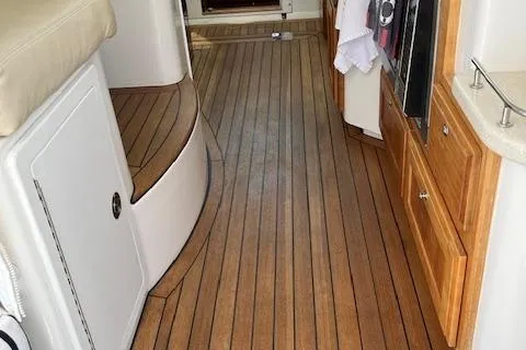 Quinetucket Yacht Photos Pics 