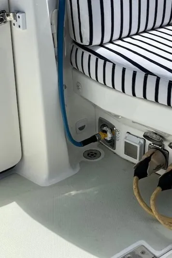 Quinetucket Yacht Photos Pics 