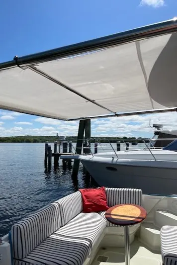 Quinetucket Yacht Photos Pics 