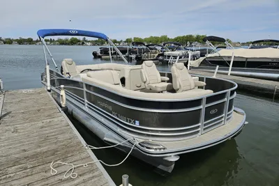 Harris Grand Mariner 230